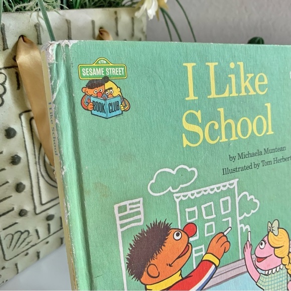1980 I like School Sesame Street by Michaela Muntean Book - Picture 3 of 13